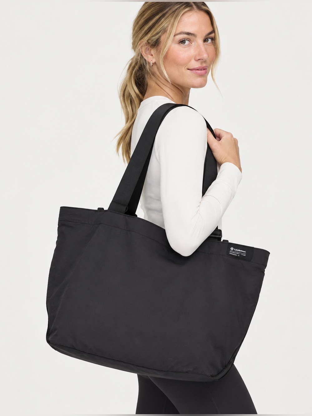 Lululemon Everywhere Tote 20L